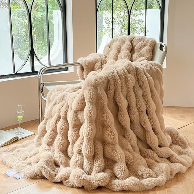 Faux Rabbit Fur Plush Sherpa Throw Blanket – Cozy & Reversible